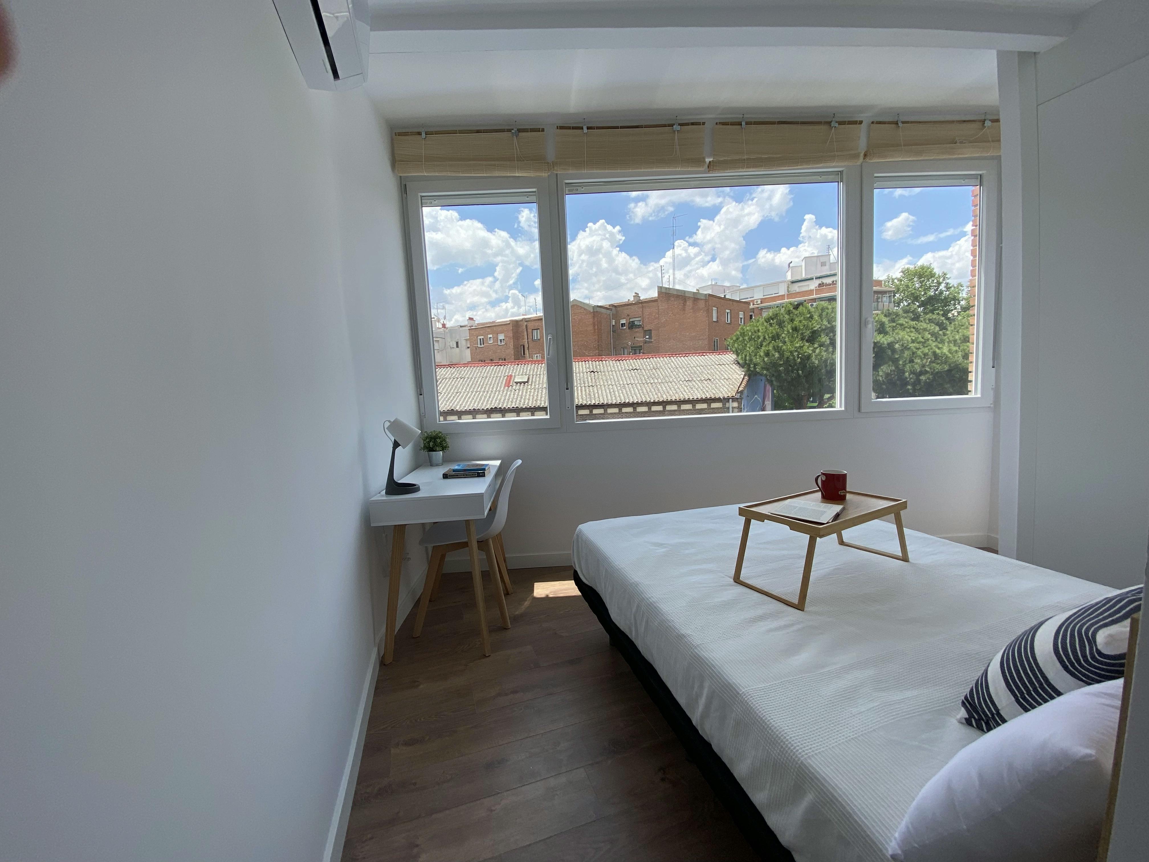 Calle del Doctor Urquiola, Madrid preview