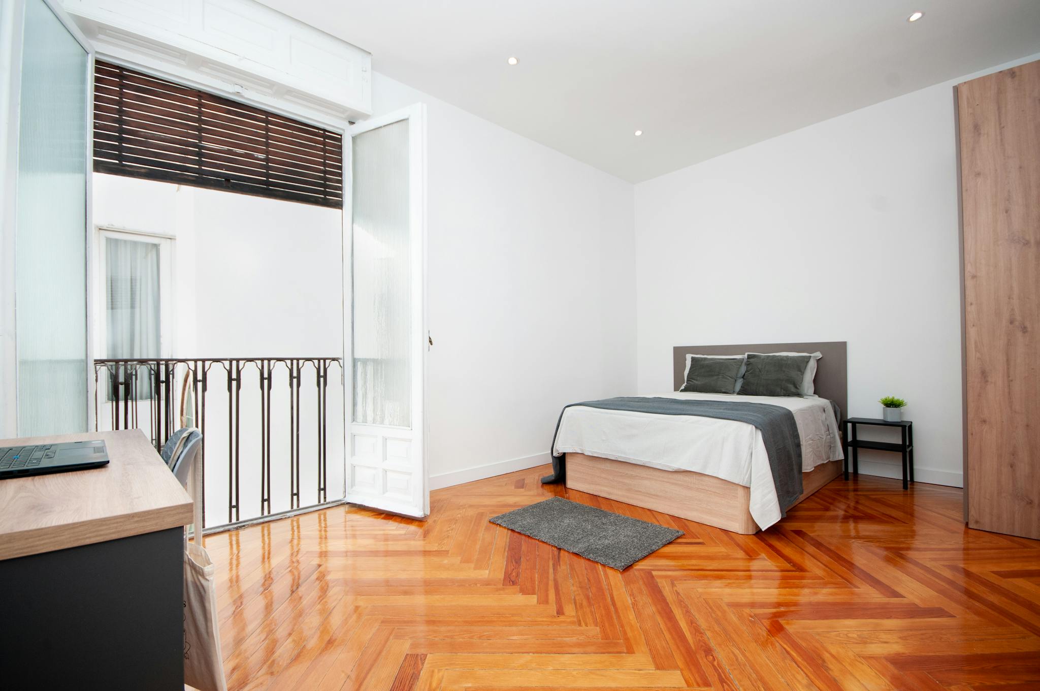 Calle Blanca de Navarra, Madrid preview