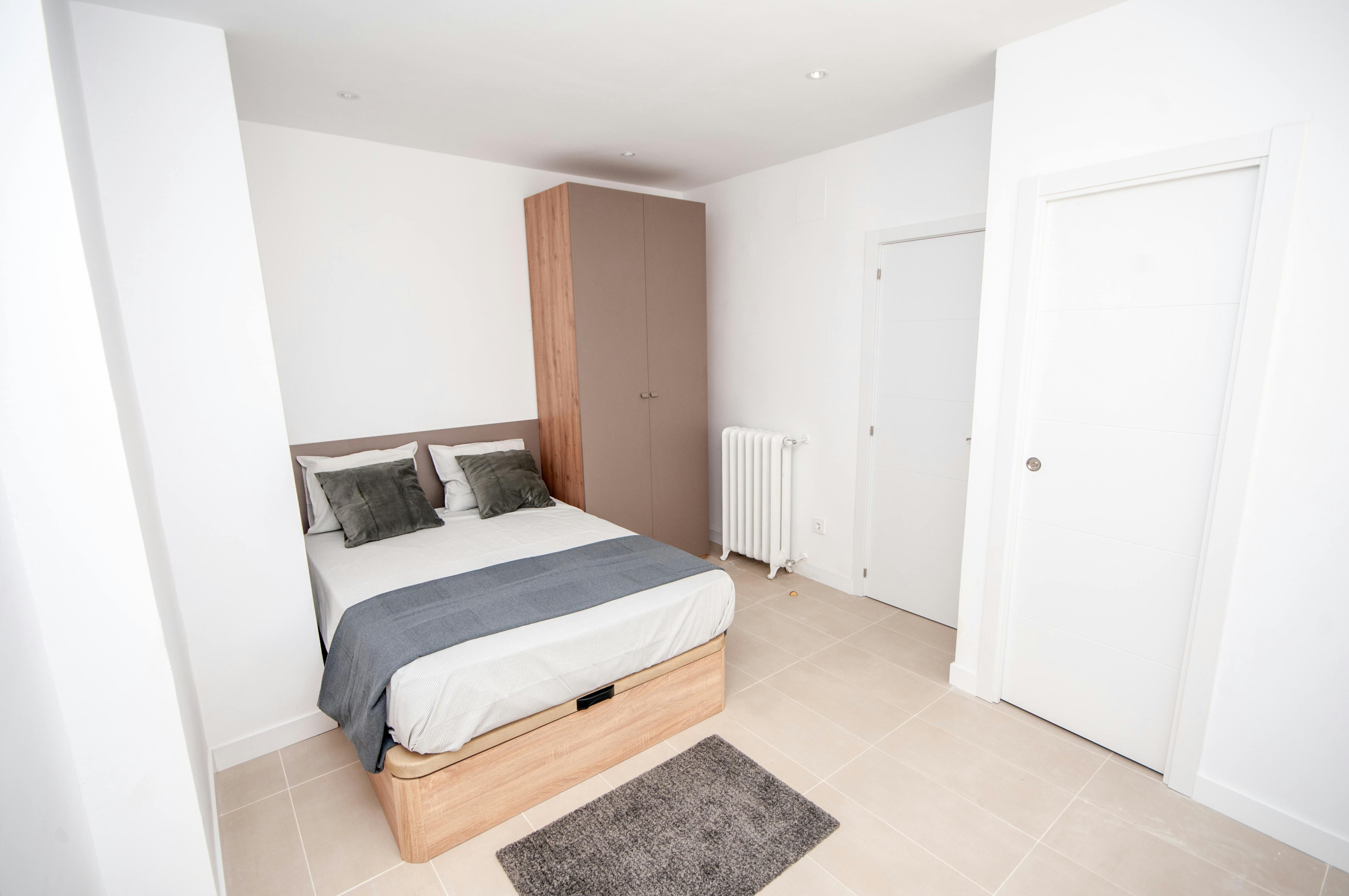 Calle Blanca de Navarra, Madrid preview