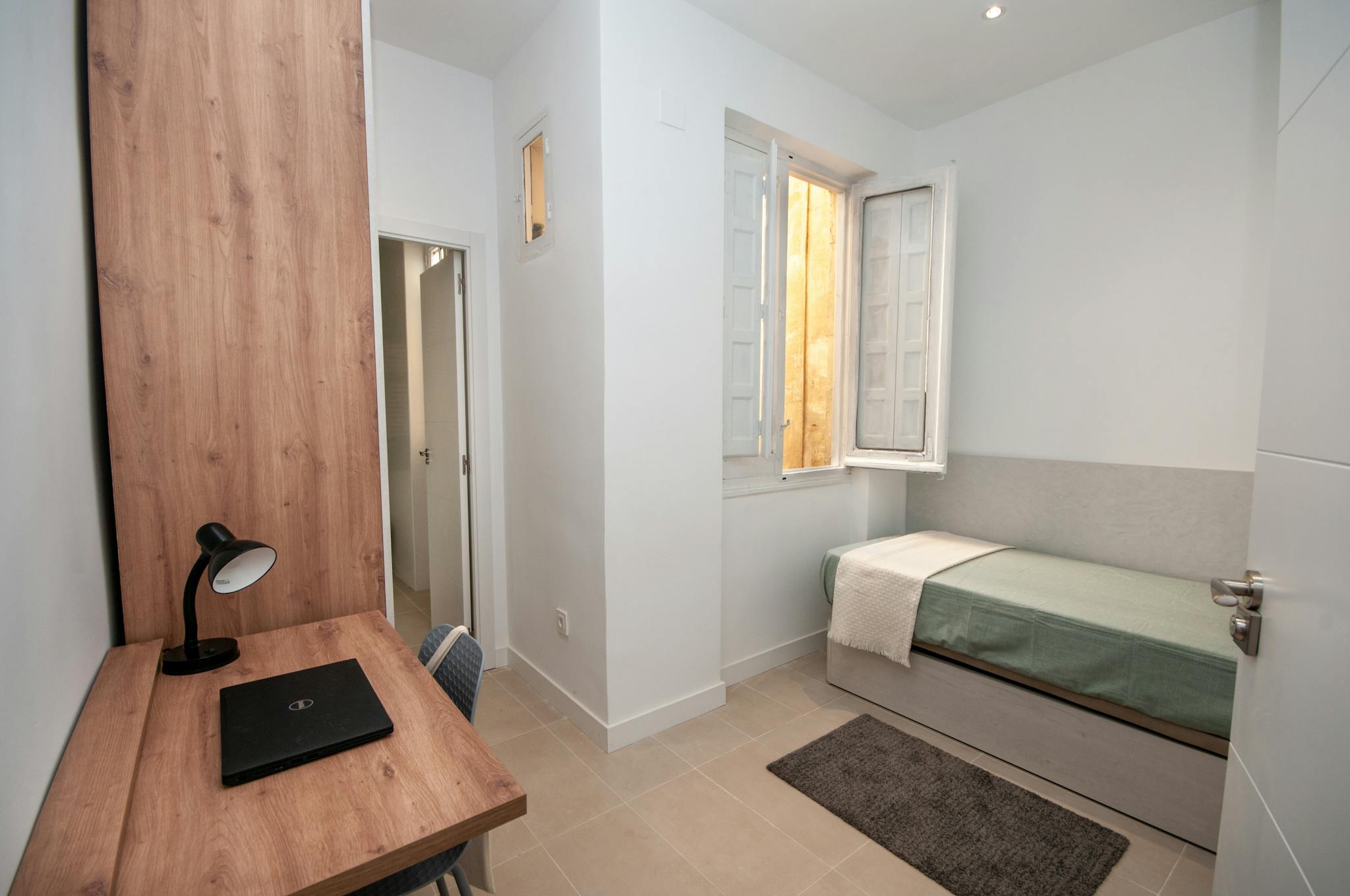 Calle Blanca de Navarra, Madrid preview