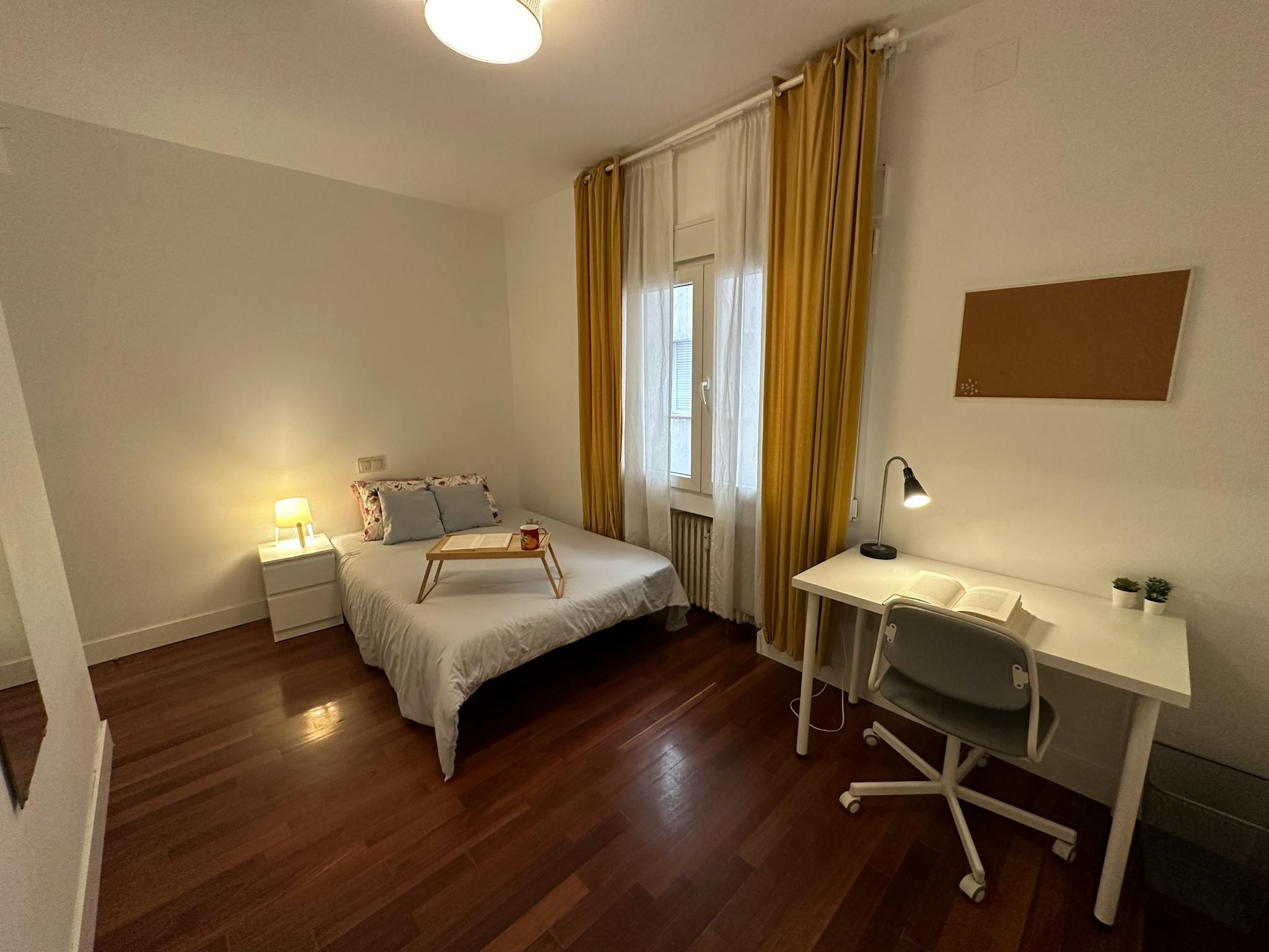 Calle de Ventura Rodríguez, Madrid preview