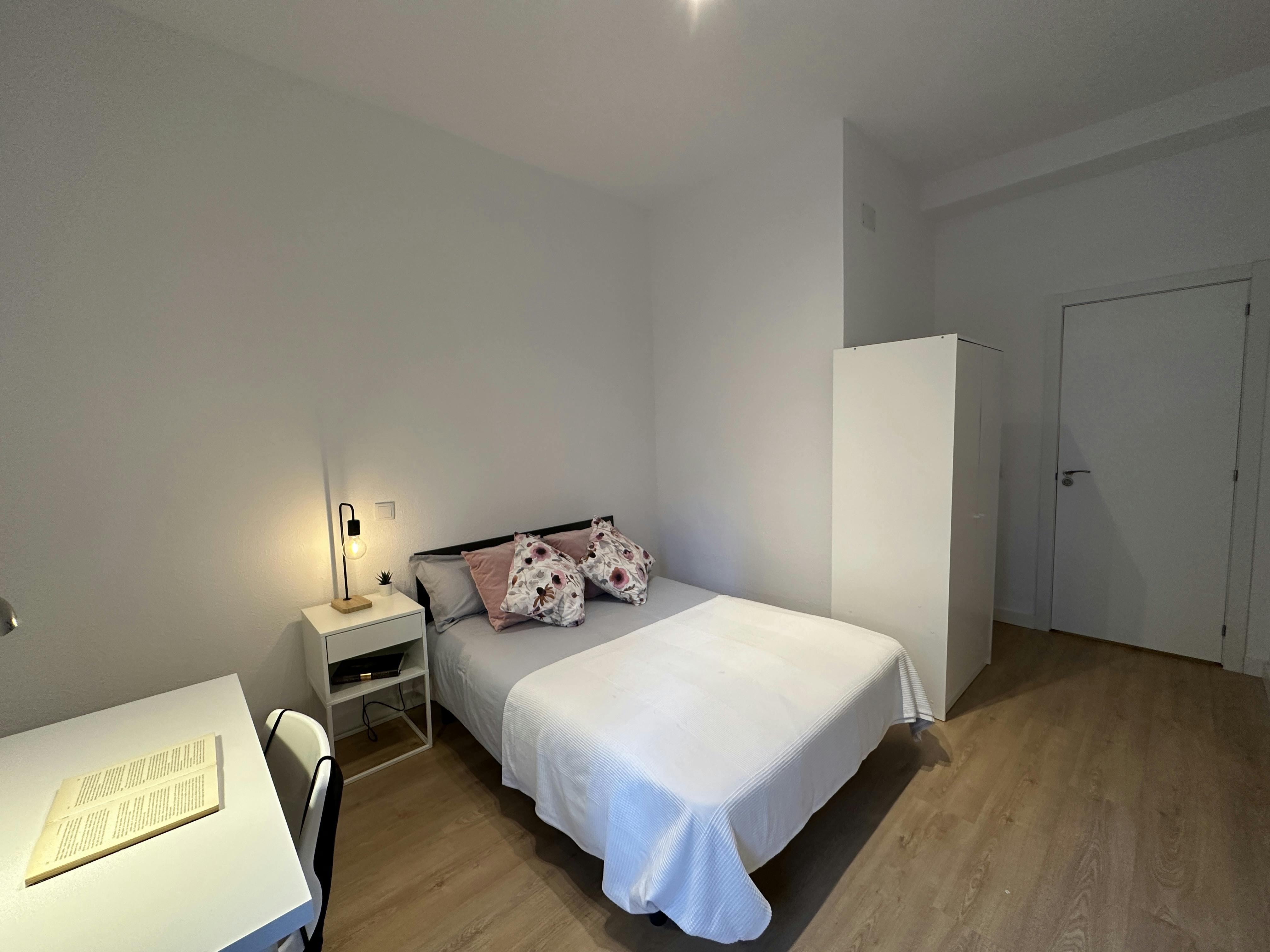 Calle del Doctor Esquerdo, Madrid preview