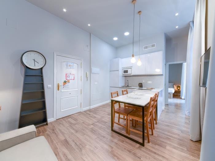 Delat rum att hyra för 150 € i månaden i Alcalá de Henares, Calle Azucena