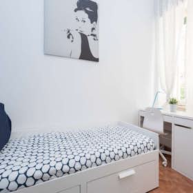 Habitación privada en alquiler por 580 € al mes en Rome, Via Sirte