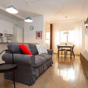 Lägenhet att hyra för 1 450 € i månaden i Barcelona, Carrer del Cardener