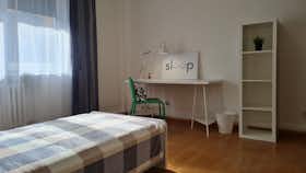 Mehrbettzimmer zu mieten für 620 € pro Monat in Venice, Via San Pio X