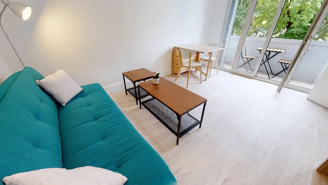 Mieszkanie do wynajęcia za 1235 € miesięcznie w mieście Lyon, Rue Bataille