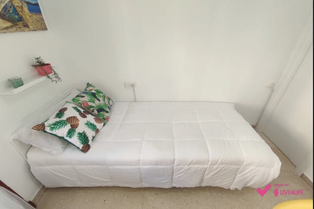 Calle Periodista Luis de Vicente, Granada preview