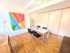 Wohnung zu mieten für 2.150 € pro Monat in Milan, Via Lodovico il Moro
