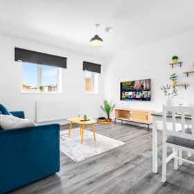 Apartamento para alugar por £ 2.800 por mês em Cradley Heath, Trinity Street