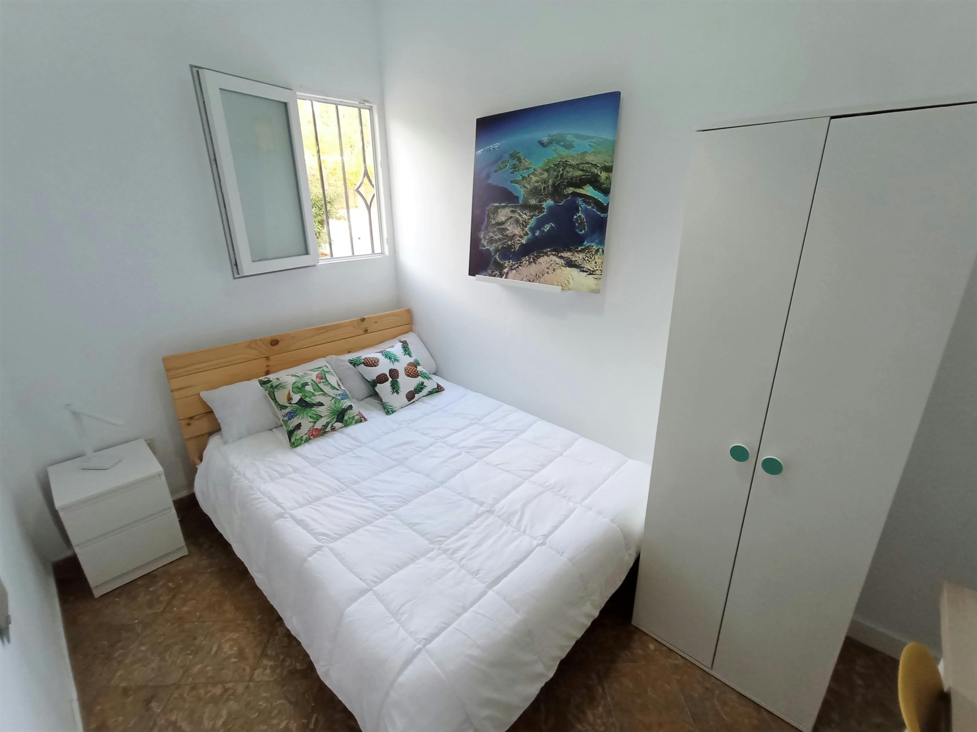 Paseo de Cartuja, Granada preview