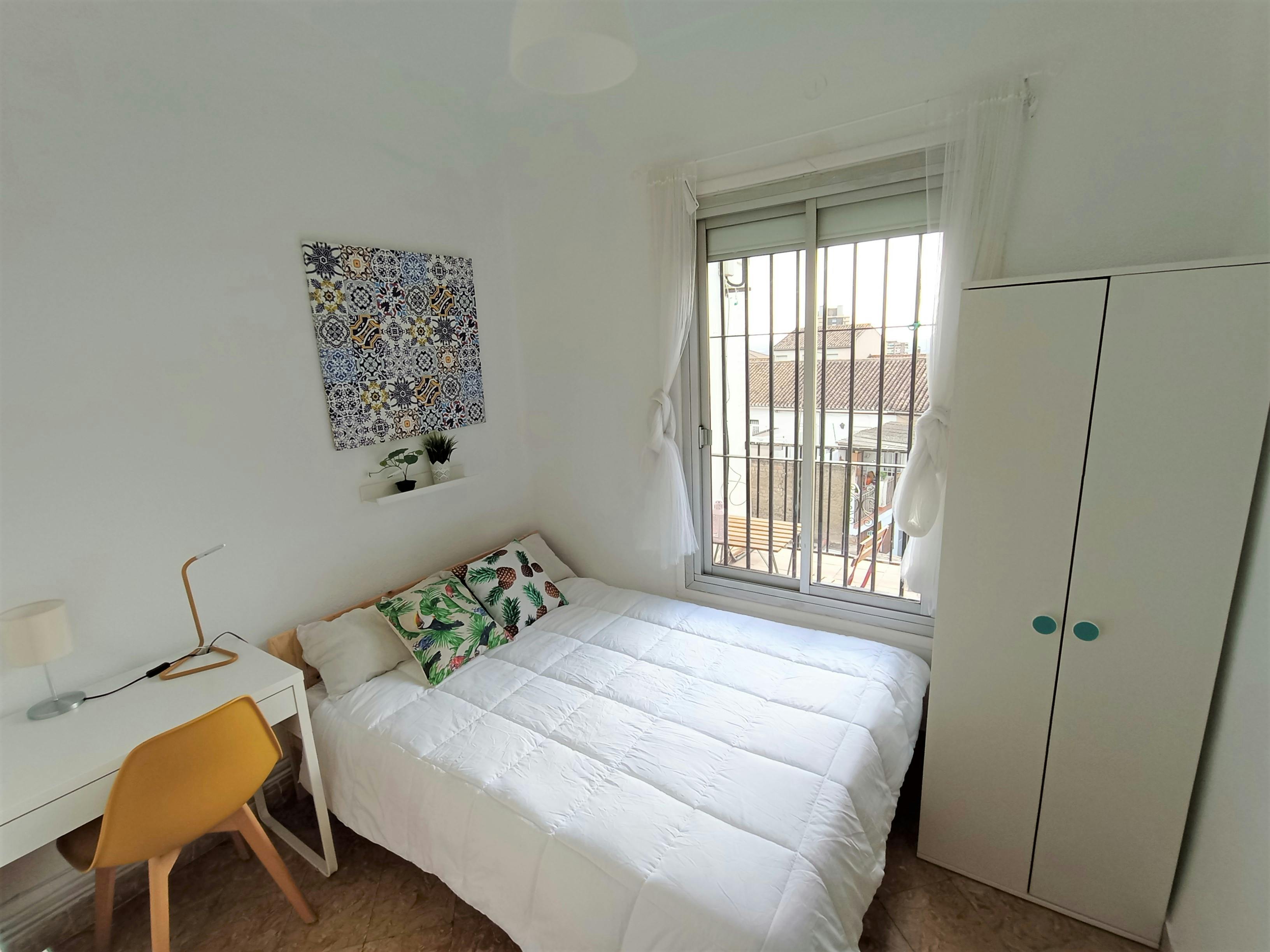 Privat rum att hyra för 270 € i månaden i Granada, Paseo de Cartuja