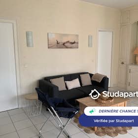 Casa for rent for 800 € per month in Pau, Boulevard d'Alsace-Lorraine