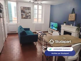 Wohnung zu mieten für 460 € pro Monat in Toulon, Rue de Larmodieu