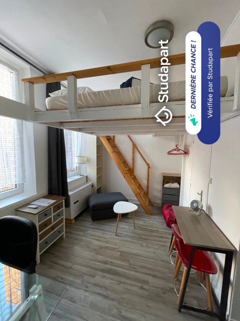 Apartment for rent on Rue du Port, Lille