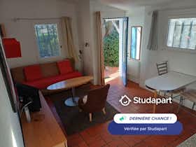 房源 正在以 €850 的月租出租，其位于 Aix-en-Provence, Avenue du Général Koenig