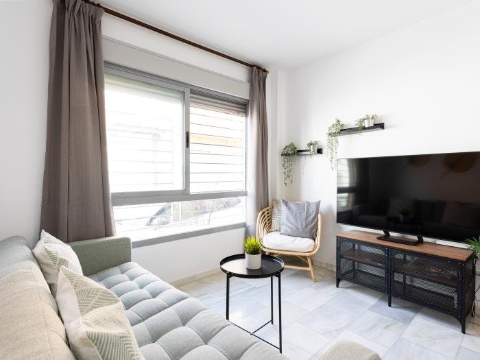 Gedeelde kamer te huur voor € 150 per maand in Málaga, Calle Amores
