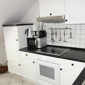 Wohnung for rent for 1.000 € per month in Frankfurt am Main, Schwarzwaldstraße