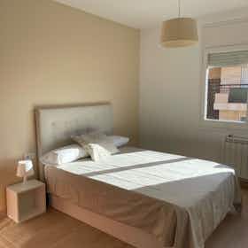 私人房间 正在以 €395 的月租出租，其位于 Manresa, Avinguda de Tudela