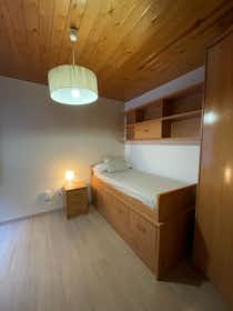 Privé kamer te huur voor € 385 per maand in Manresa, Avinguda de Tudela