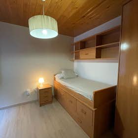 Private room for rent for €385 per month in Manresa, Avinguda de Tudela