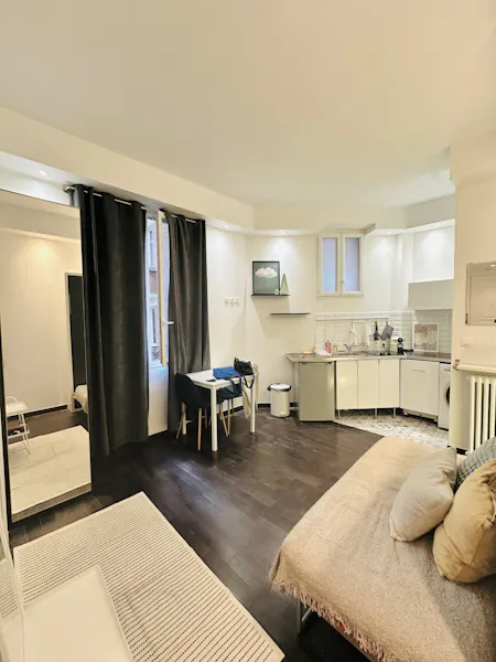 23 Caulaincourt Street, Paris - in Paris
