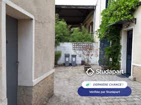 Apartamento para alugar por € 650 por mês em Cergy, Rue Nationale