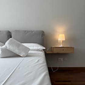 Apartment for rent for €1,650 per month in Turin, Corso Alcide De Gasperi