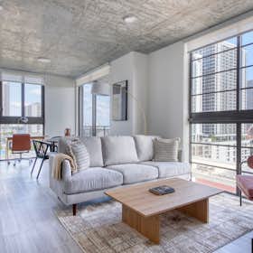 Apartamento para alugar por $7,083 por mês em Miami, NE 17th Ter