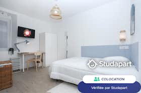 私人房间 正在以 €455 的月租出租，其位于 Lorient, Rue Lazare Carnot