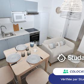 Отдельная комната сдается в аренду за 455 € в месяц в Lorient, Rue Lazare Carnot