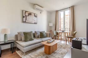 Apartment for rent for €1,497 per month in Barcelona, Passeig de Sant Joan