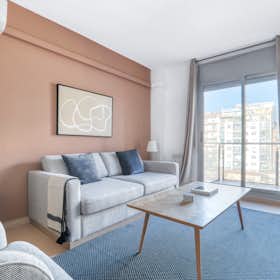 Apartment for rent for €2,821 per month in Barcelona, Carrer de Ramon Turró