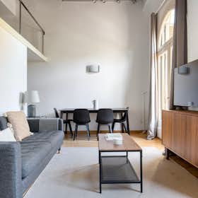 Apartment for rent for €2,946 per month in Barcelona, Passeig de Gràcia
