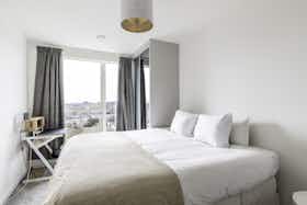 Lägenhet att hyra för 2 980 GBP i månaden i London, Bollo Lane
