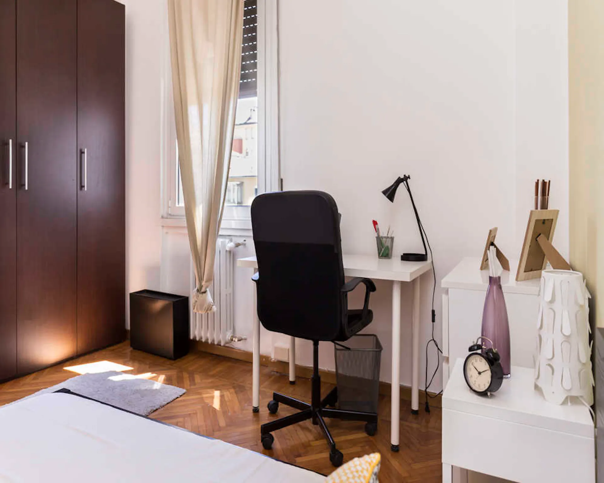 Via Volterra, Milan preview