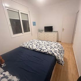 Private room for rent for €600 per month in Barcelona, Carrer de Sostres