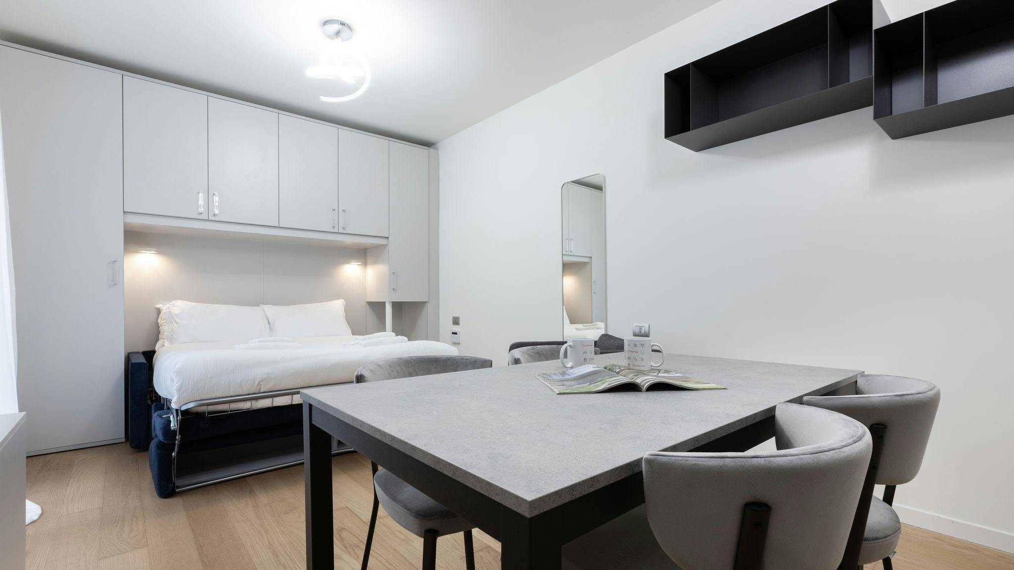 Studio for rent for €1 per month in Milan, Piazza Aspromonte