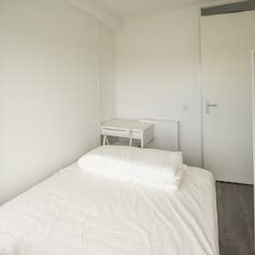 Privé kamer te huur voor € 971 per maand in Amsterdam, Jan van Zutphenstraat