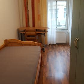 Private room for rent for €590 per month in Vienna, Hütteldorfer Straße