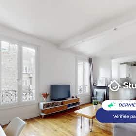 Apartment for rent for €1,700 per month in Asnières-sur-Seine, Rue Mortinat