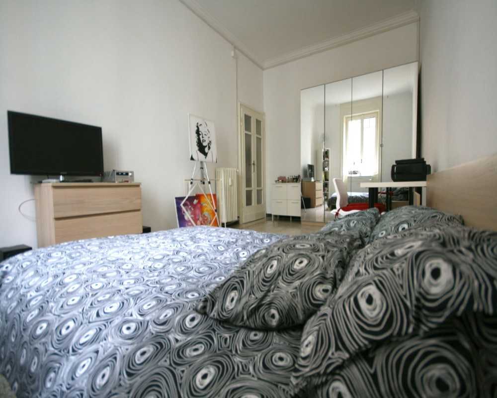 Viale Regina Giovanna, Milan preview