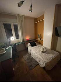 Private room for rent for €400 per month in Torrejón de Ardoz, Calle Veredilla