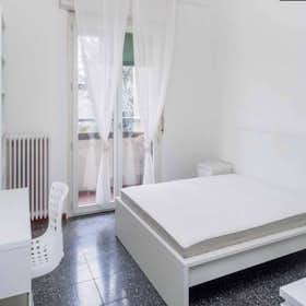 Private room for rent for €735 per month in Milan, Via Luca Ghini