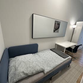Private room for rent for €695 per month in Munich, Blumenauer Straße