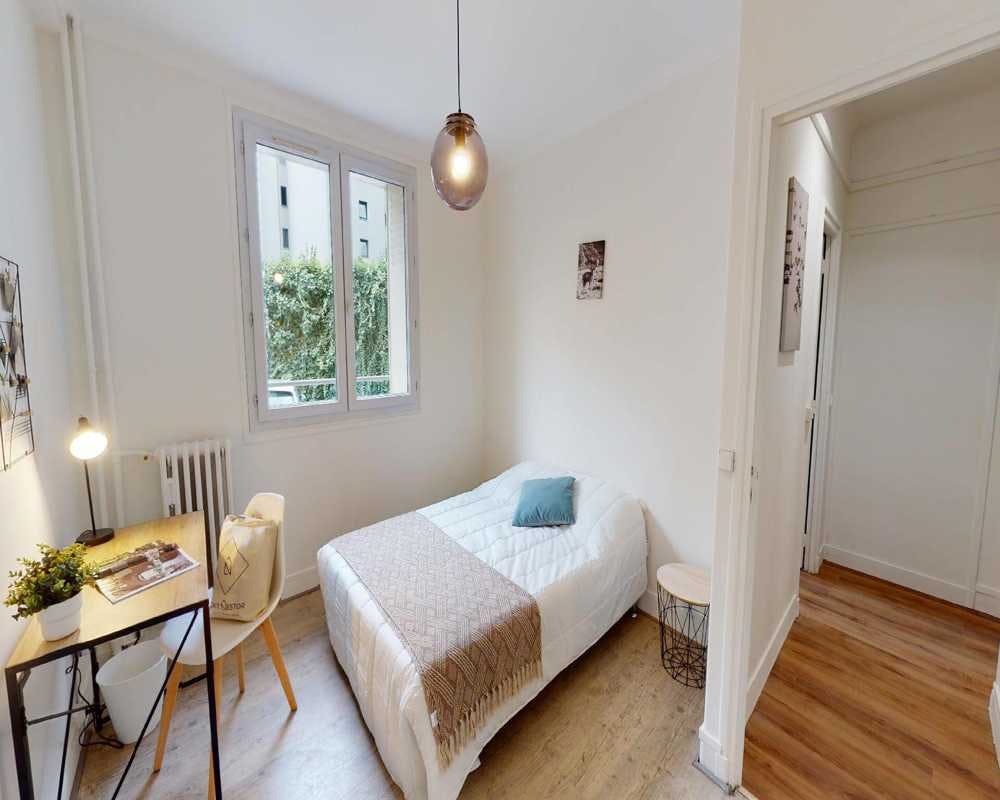 Private room in Rue de Saussure, Paris (1713862) room image 1