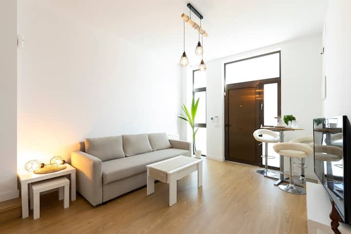 Apartment for rent for €1,000 per month in Madrid, Calle de Puerto Serrano