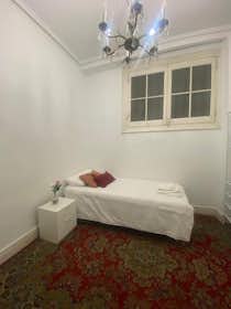 Отдельная комната сдается в аренду за 480 € в месяц в Bilbao, Calle de Elcano