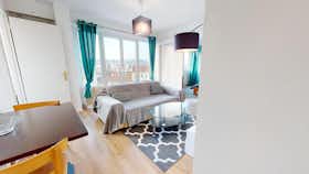 Appartement te huur voor € 723 per maand in Nancy, Rue Émile Bertin