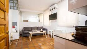 Apartment for rent for €1,000 per month in Madrid, Calle de los Cabestreros